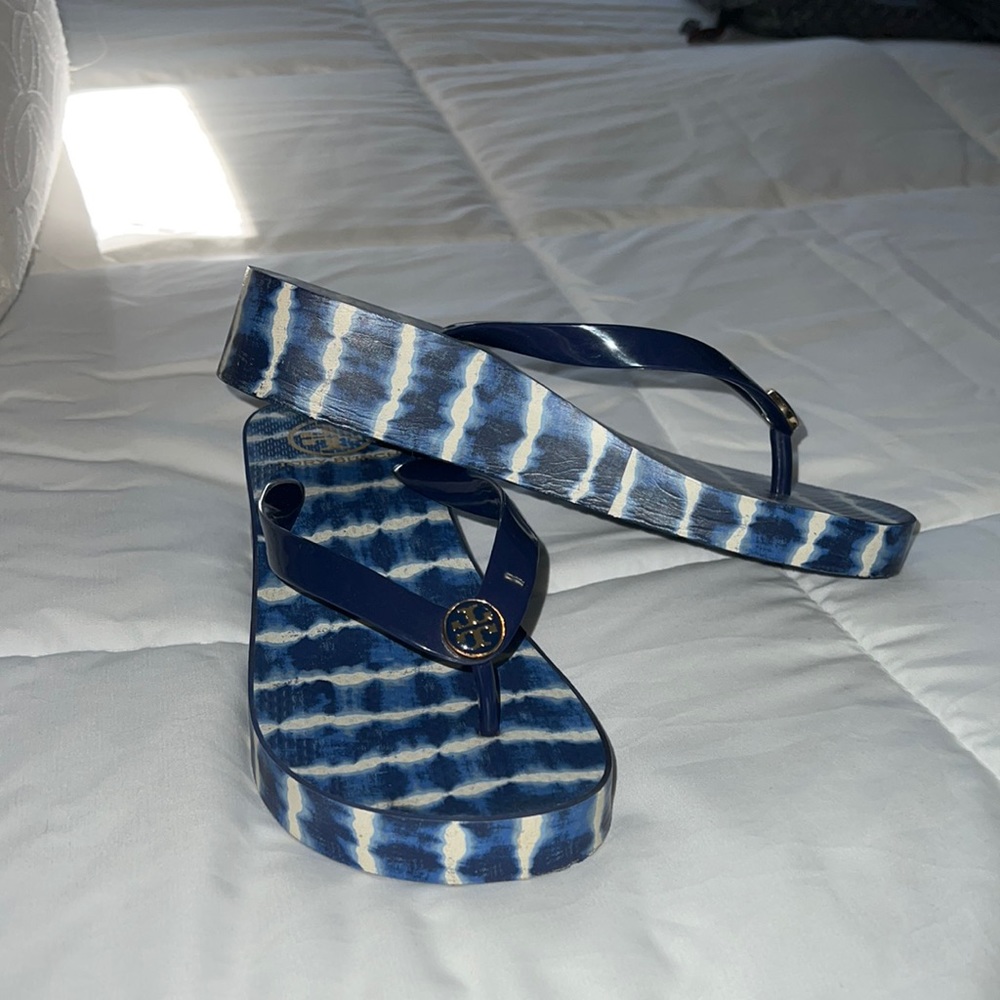 Tory Burch Thandie Wedge size 7